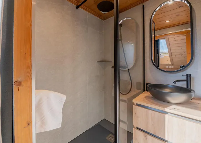 La Ginabelle - Sauna & Swimming Pool - Happy *