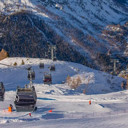 Апартаменты La Ginabelle - Sauna & Swimming Pool - Happy *