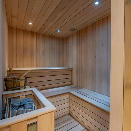 Central Mont Blanc View, Sauna & Pool